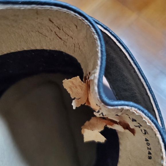 Black Clogs - Picture 7 of 7